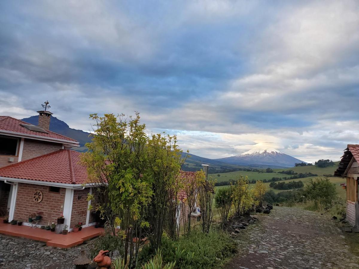 Balcon Al Cotopaxi * Sangolqui