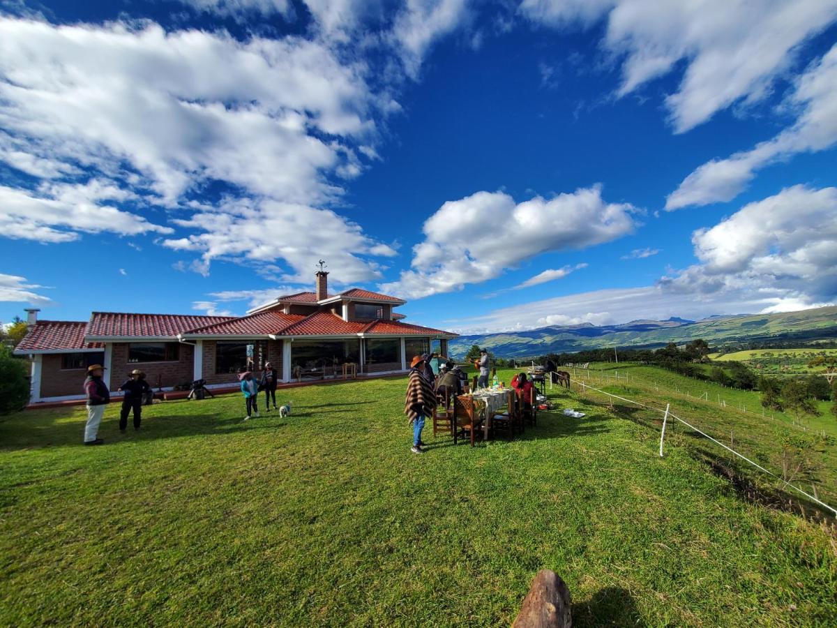Lodge Balcon Al Cotopaxi Sangolqui
