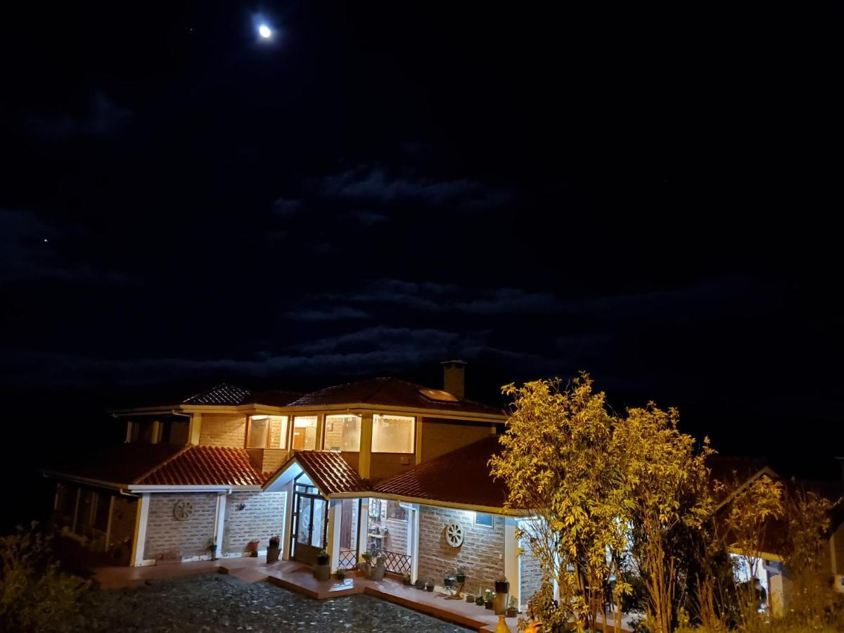 Balcon Al Cotopaxi Lodge
